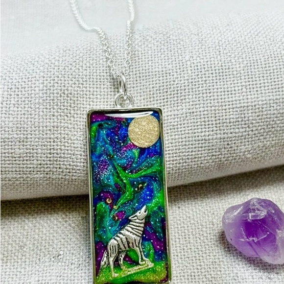 Handmade Jewelry - Silver Wolf Pendant Necklace with Multicolor Design